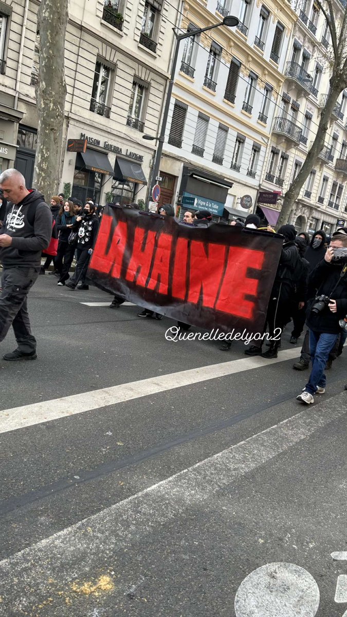 Manifestation contre la réforme des retraites a Lyon #lyon #manif6avril