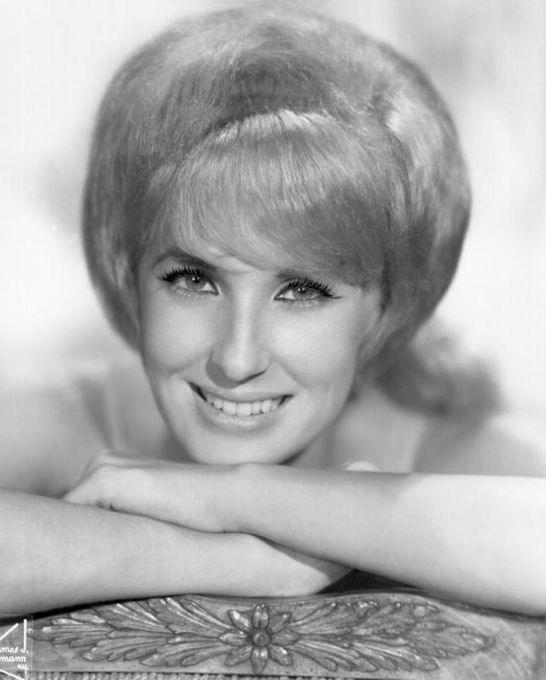 Virginia Wynette Pugh. 
May 5, 1942 – April 6, 1998. 
#OnThisDay #TammyWynette