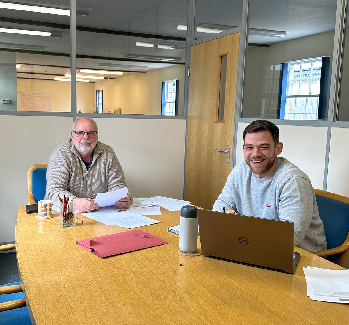 OpenSpaces_UK's tweet photo. A year ago Adam began his journey on the LI Pathway to Chartership with Graeme as his Mentor. Still some work to do before Adam tackles his exams, we are confident with his progression and the experience he is obtaining. Let’s hope he keeps on smiling throughout the process! https://t.co/Od82Bn1gPp