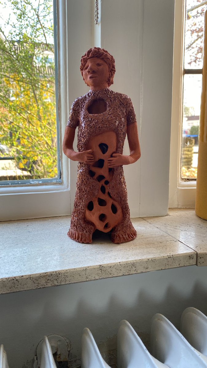 UitgeverKapstok's tweet image. Research voor de 2e roman van Martijn Jas. Hij bezoekt #blinden en #slechtzienden die kunst maken. Zoals Rachel Kuipers en Ursula Schalkwijk. Met dank aan @KonVisio die voor de contacten heeft gezorgd. #roman #boek #audioboek #luisterboek