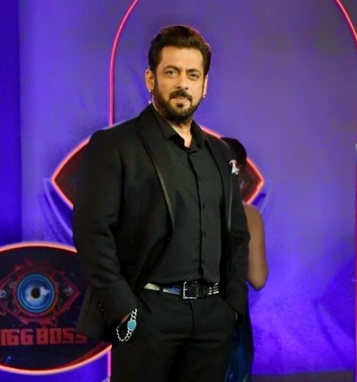 GorasSwaroop's tweet photo. His Gratitude is everything #SalmanKhan 🔥⭐ https://t.co/ZhL9UtHWwH