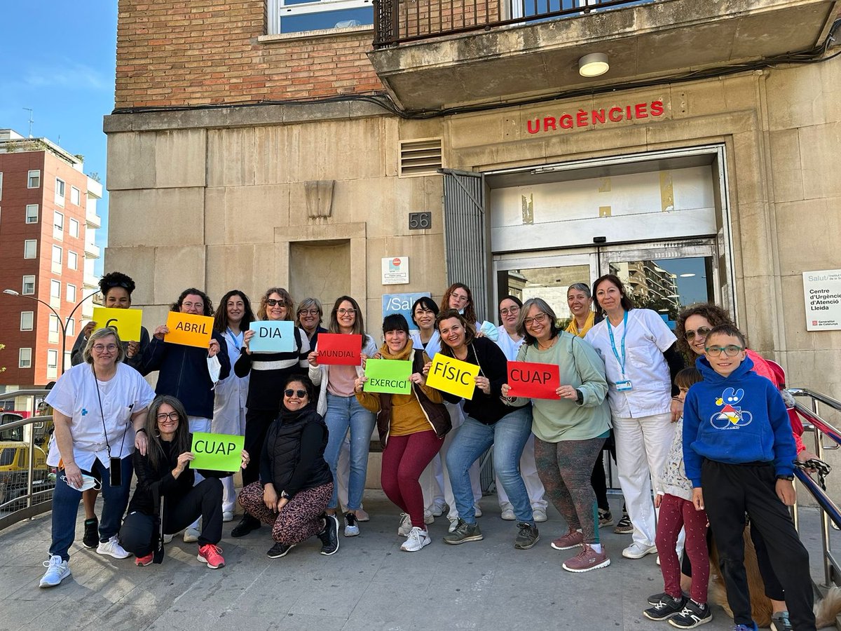 apicslleida's tweet photo. 🗓️🏃‍♀️ El #CUAPLleida s'uneix al #DMAF2023 amb una caminada per la ciutat de #Lleida 

Han visitat llocs emblemàtics de Lleida i han visitat alguns CAP de Lleida. 

#SumaSalut #PosatenMarxa @CAPRamblaFerran #EAPEixample #EAPBordeta-Magraners @apicslleida https://t.co/flrbRYQLbS