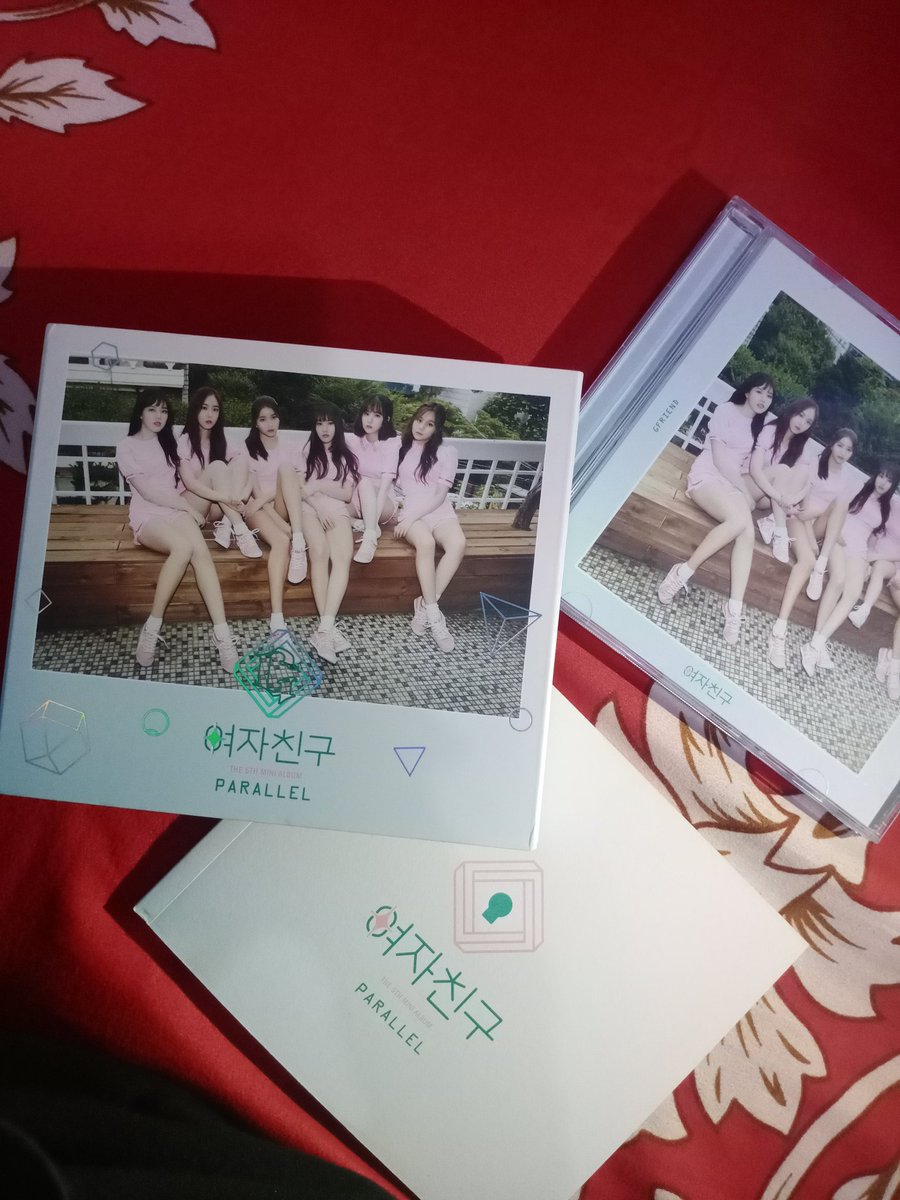Bluepurpleeeee's tweet photo. Makasih @GYERINTEA buat GA nyaa suka bangettt 🥰🥰, jadi kangen GFRIEND😭 https://t.co/Ott9avaPDw