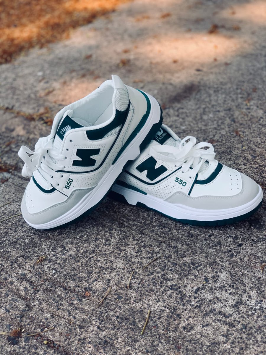 Oneclickstore's tweet photo. *RESTOCKED*

*NB 550 IMPORTED GREEN*

- Green Colour
- High Quality 🔥
- Sizes :- 6-7-8-9-10

*1499/- Freeship to Kerala*

2 days delivery to Kerala
All India Delivery Available https://t.co/NcEYI7OHrs