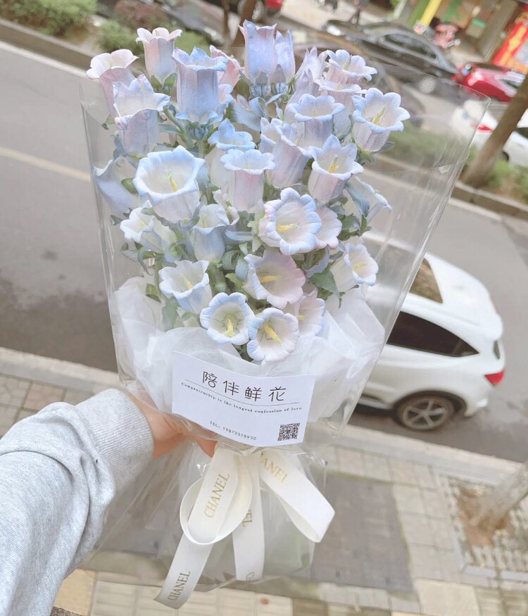 webarebuddies's tweet image. ding dong!
a package has been sent to you! 📦

to:   @SWEETESTWOES 
from: :)
message: I miss spoiling you, but I miss you more.