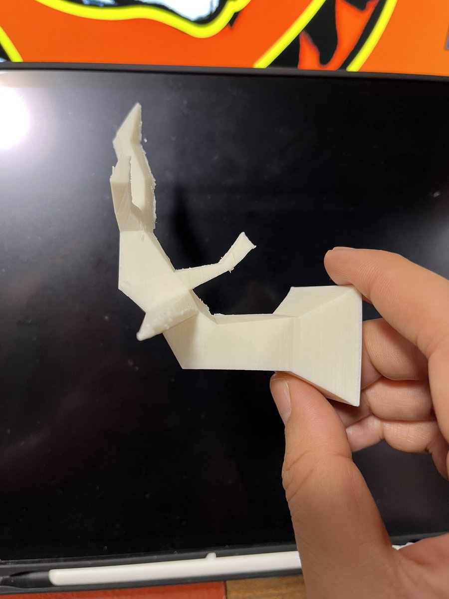 T.mogy@角生やしたい。 tweet media