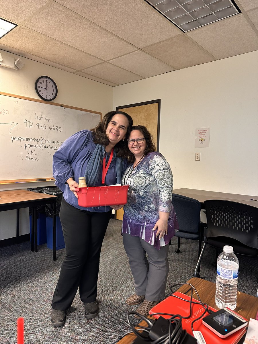 PrekIsd's tweet photo. Celebrating National Assistant Principal Week! These ladies are incredible leaders with a passion for student achievement, community service and Pre-K Partnerships. #LeadershipMatters Thank you! @DrElenaSHill @dallasschools https://t.co/V0M18O33oh