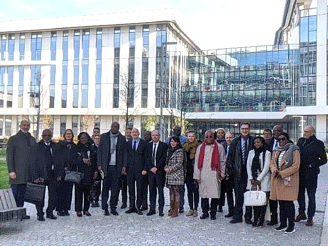 YannLorvo's tweet photo. Merci @CampusCondorcet, référence en 🇨🇵 pour les sciences humaines et sociales, pour l'accueil de la délégation 🇨🇲  @MINRESI_CM,  @MinesupCmr @IFCameroun @FRauCameroun. La rencontre entre chercheurs a souligné l'ambition commune de former une nouvelle génération d’#africanistes https://t.co/Ou6aP6FiZp