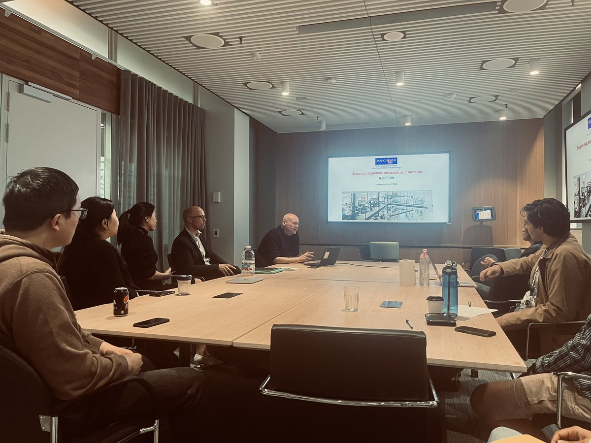 _ChemKid's tweet photo. Lovely to have @JinGroupMIB 👩🏻‍🔬💎 @Sn4ilEater 👨🏼‍💻🧬@Rob_Field_Lab 💂🏻‍♂️🦠 visit the @sjwill99 🤷🏻‍♂️🧩 lab
@SciMelb to discuss all things OrganoSulfur 🌏🪸🌿🐠 🧫 @Arashdeep25  #OzChem #WomenInSTEM https://t.co/fMd87wyLEl