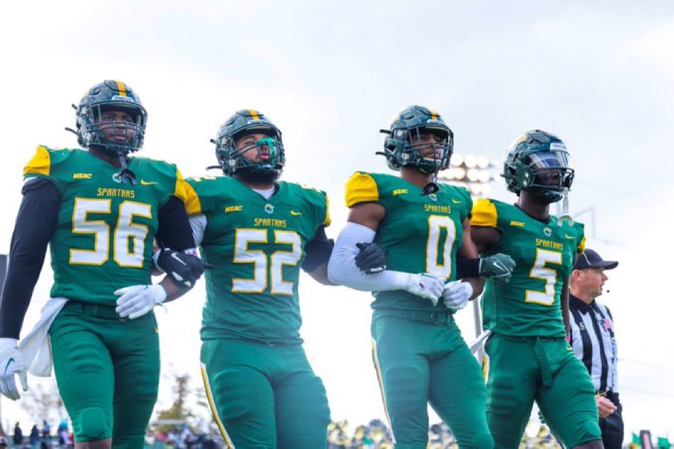 mylesulit's tweet photo. I will be attending Junior Day April 8th  @NorfolkStateFB @coachThurst @Coach_Odums @Taylor_DwayneJr @Lancer_Recruit @lancer_footbal https://t.co/i9xBO71eFa