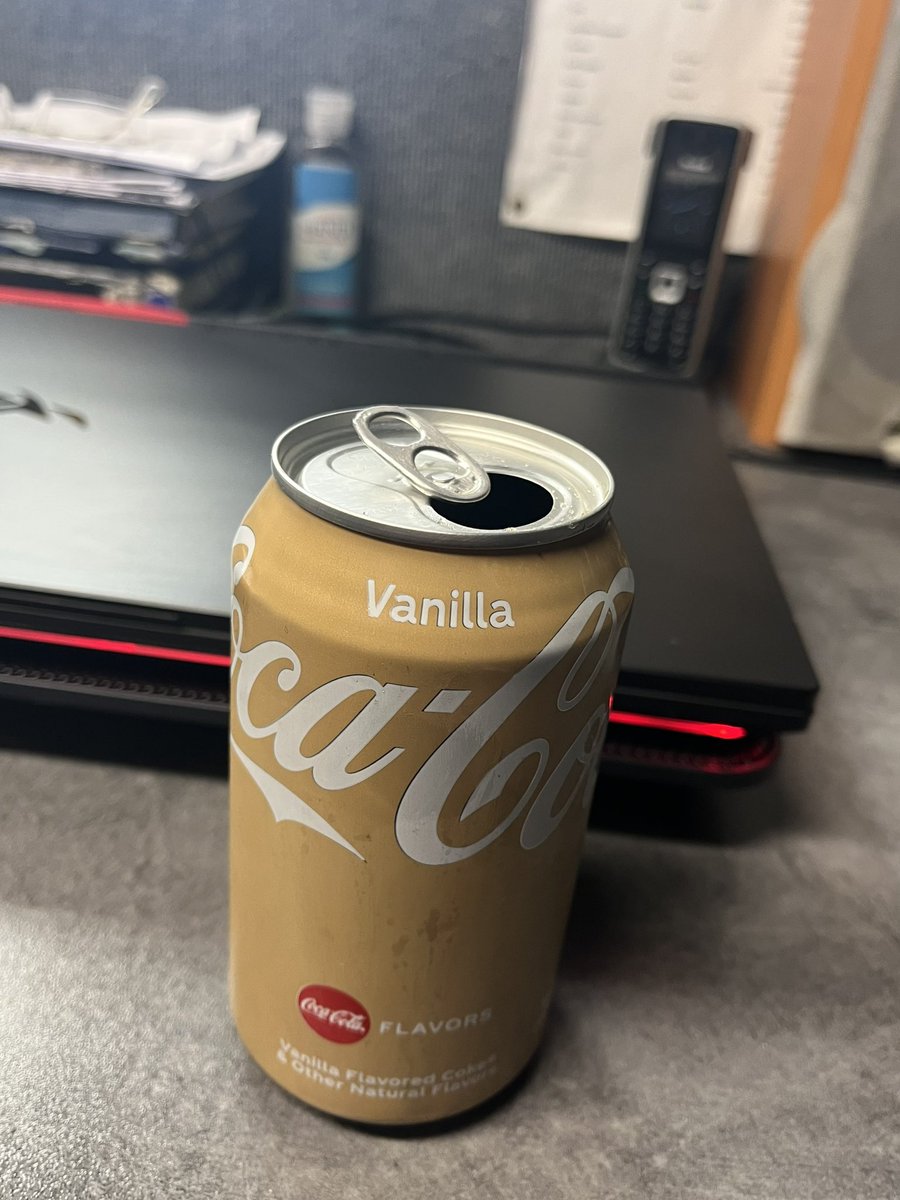 DanielleEvs98's tweet photo. Best coke there is hands down
#VanillaCoke #CocaCola https://t.co/N0SRAbg7yX