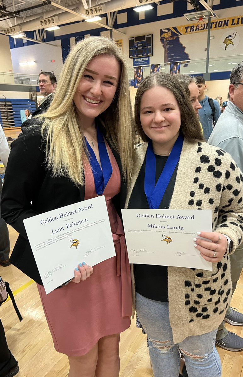 Thank you @fhvikingway for hosting Golden Helmet this morning. Honored to give my award to Lana Peitzman. She has been an amazing @fhstuco officer along with Milana Landa, @_jennifer nominee.