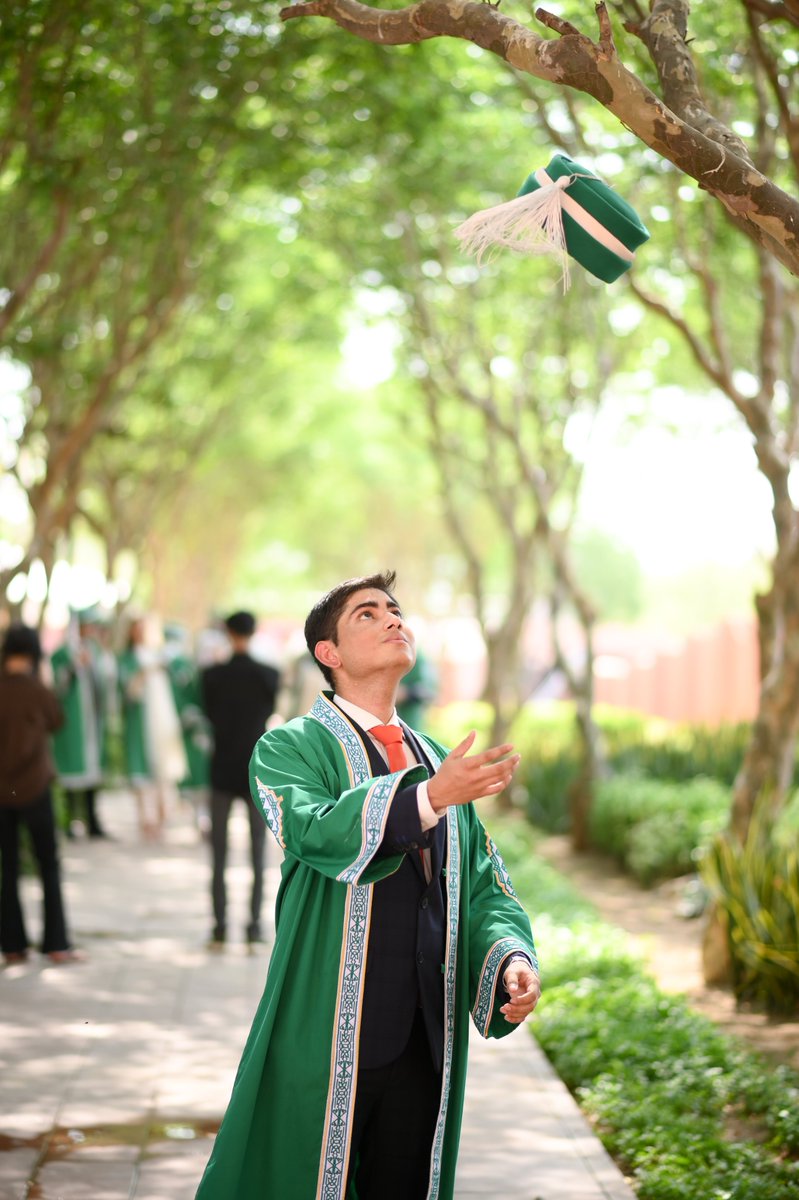 SpieMedtech's tweet photo. Dr. Manzar Abbas founded MedTech to make data science experiences accessible to students. A group of 3 in 2021, today, with his leadership, we are a sustainable community of more than 100 that share the passion to learn, teach and apply data science. 
Thank you &amp; Congratulations! https://t.co/BHch7bA3U8