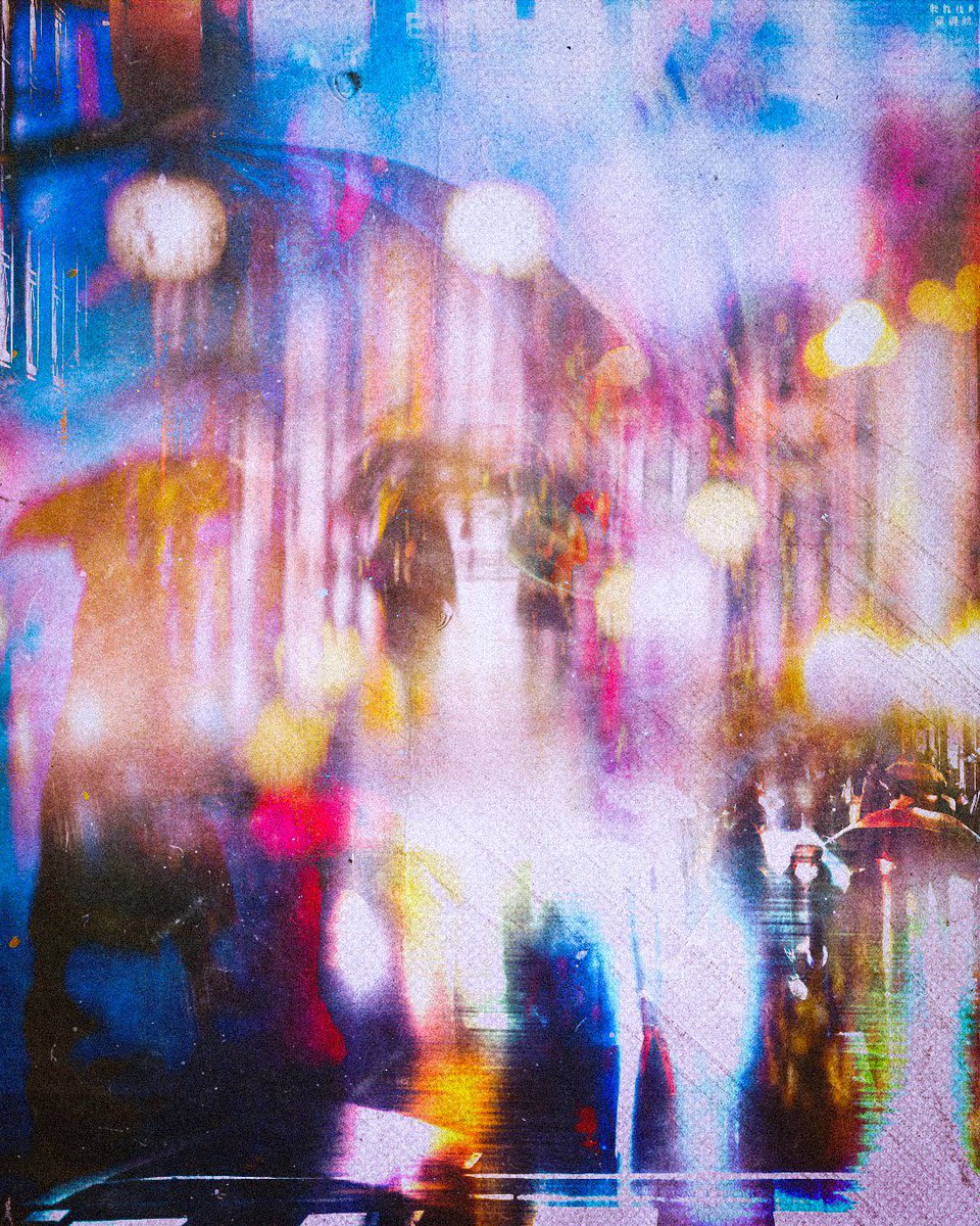 umbrella parade [phaseII] by seminomaden , live on @exchgART now 📸

The Second Phase of this series :
•  Last Night In The City
•  Memories of Pandemic 

*wanna scoop on instant sale ? Don’t hesitate to hit me on dm 📩

🧵The Details and Reserve Here👇🏻