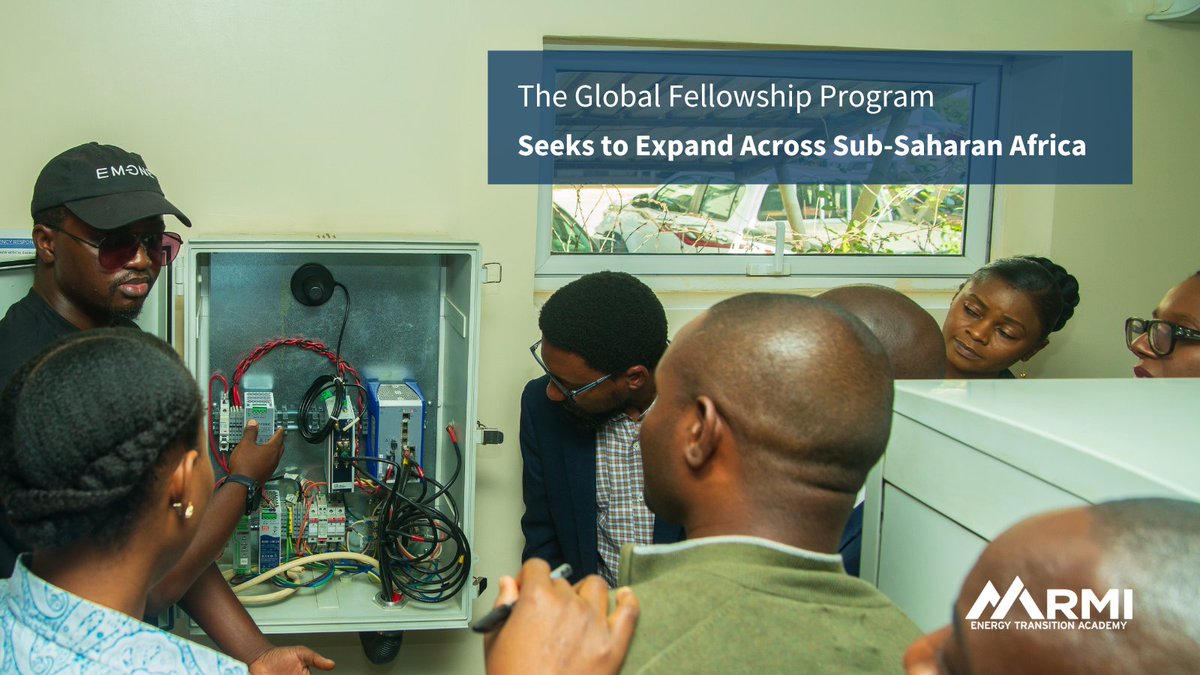 RMIAfrica's tweet photo. RMI through the fellowship enables #ETAFellows to learn directly from experienced project developers.
@EmOneEnergy, who developed the 1.52 MW solar-plus-battery-storage minigrid system at the @FMWHNIG, is an example.
👉 https://t.co/xNtpPulgA2 #TrainForClimate https://t.co/VxHAhxZ7J8