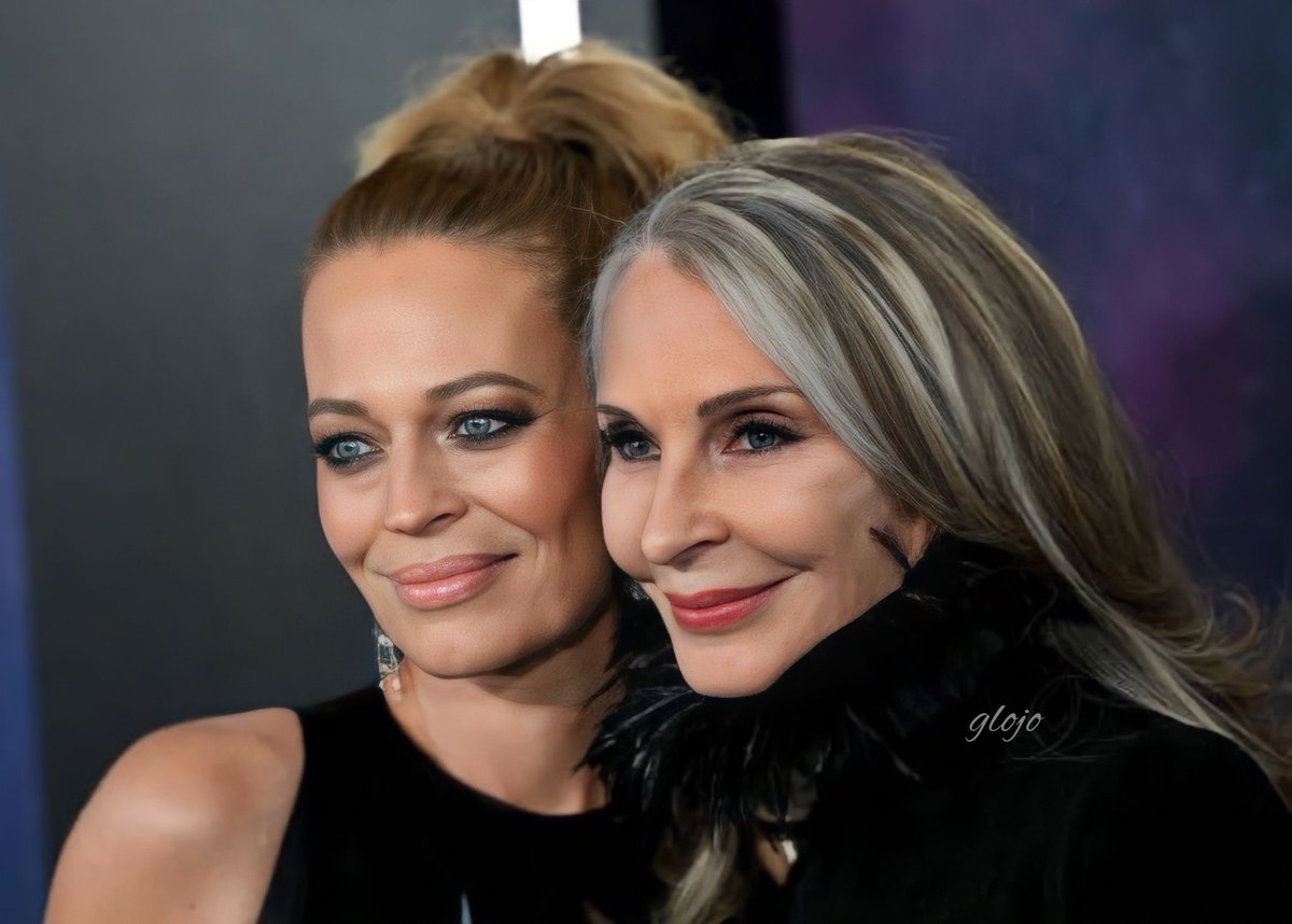 GlojoCuscuhing's tweet photo. Jeri Ryan Gates McFadden Commander Seven Hansen Doctor Beverly Crusher 🥰.
#JeriRyan #GatesMcFadden
#CommanderSevenHansen
#DoctorBeverlyCrusher
#StartrekPicardSeason3 https://t.co/kHXdNJVDxk