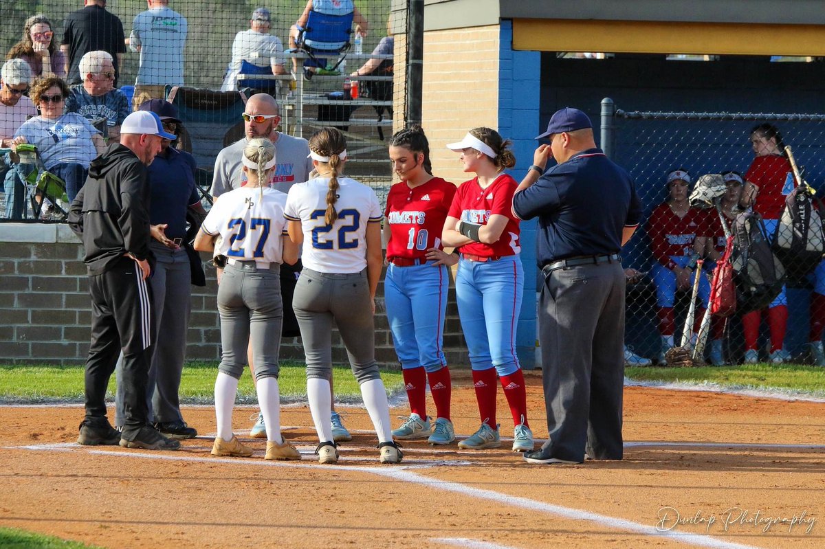 mount_softball's tweet photo. 6 pm game tonight @ North Stanly! Come out and support! 🥎

🎟 : https://t.co/60NtQ9MvA1 https://t.co/ihSwEH7XlP