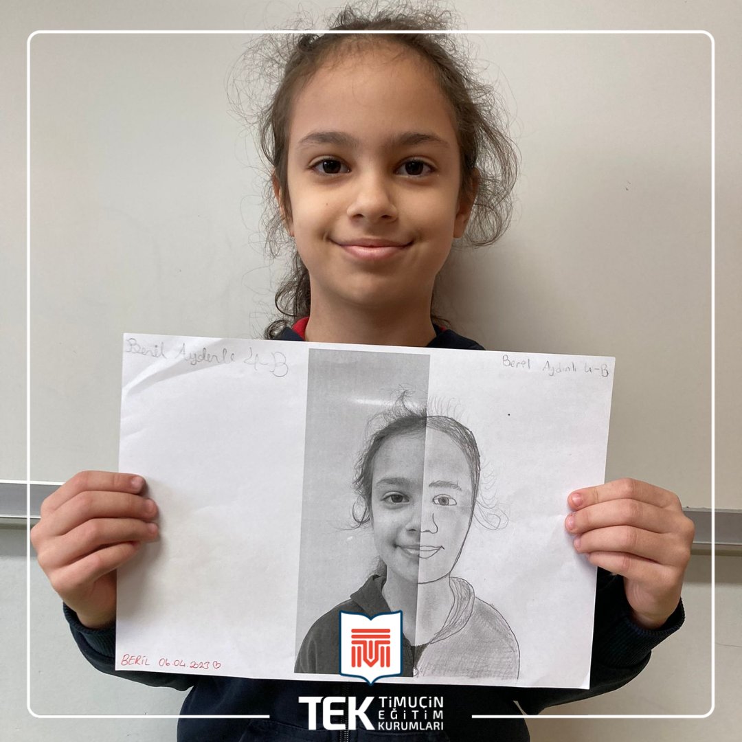 tekokullari's tweet photo. 4/B sınıfımızla Matematik dersinde Simetri konumuzla ilgili yüzümüzün yarısını kara kalem tekniğiyle tamamlama etkinliği yaptık.😊✏🖍 https://t.co/gGZ9FuSuU6