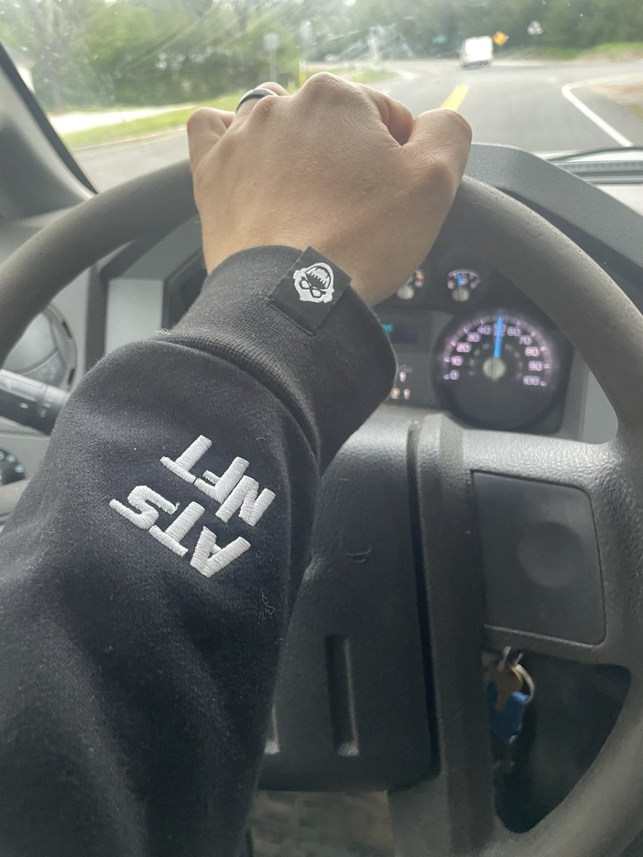 DuncanDunkk's tweet photo. GM☀️ @FunApes_NFT Need #Merch check out @merchseashop🤘🔥🤘#FunApesNFT #MerchSea #CryptoHippos #ATSNFT https://t.co/HsJOFpQyGG