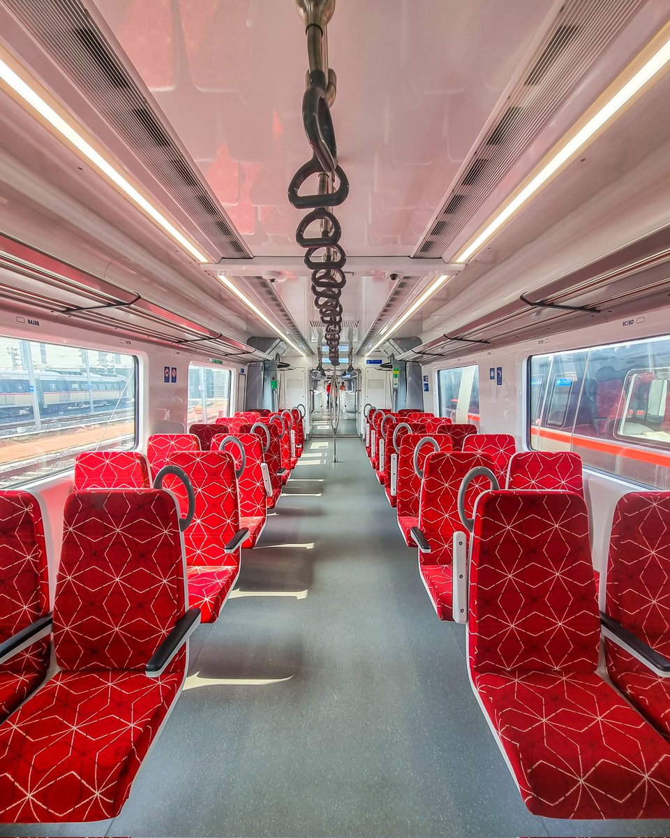Trainwalebhaiya 🚂 on Twitter "Fastest Commuter Transport is here, With Top speed of 180kmph