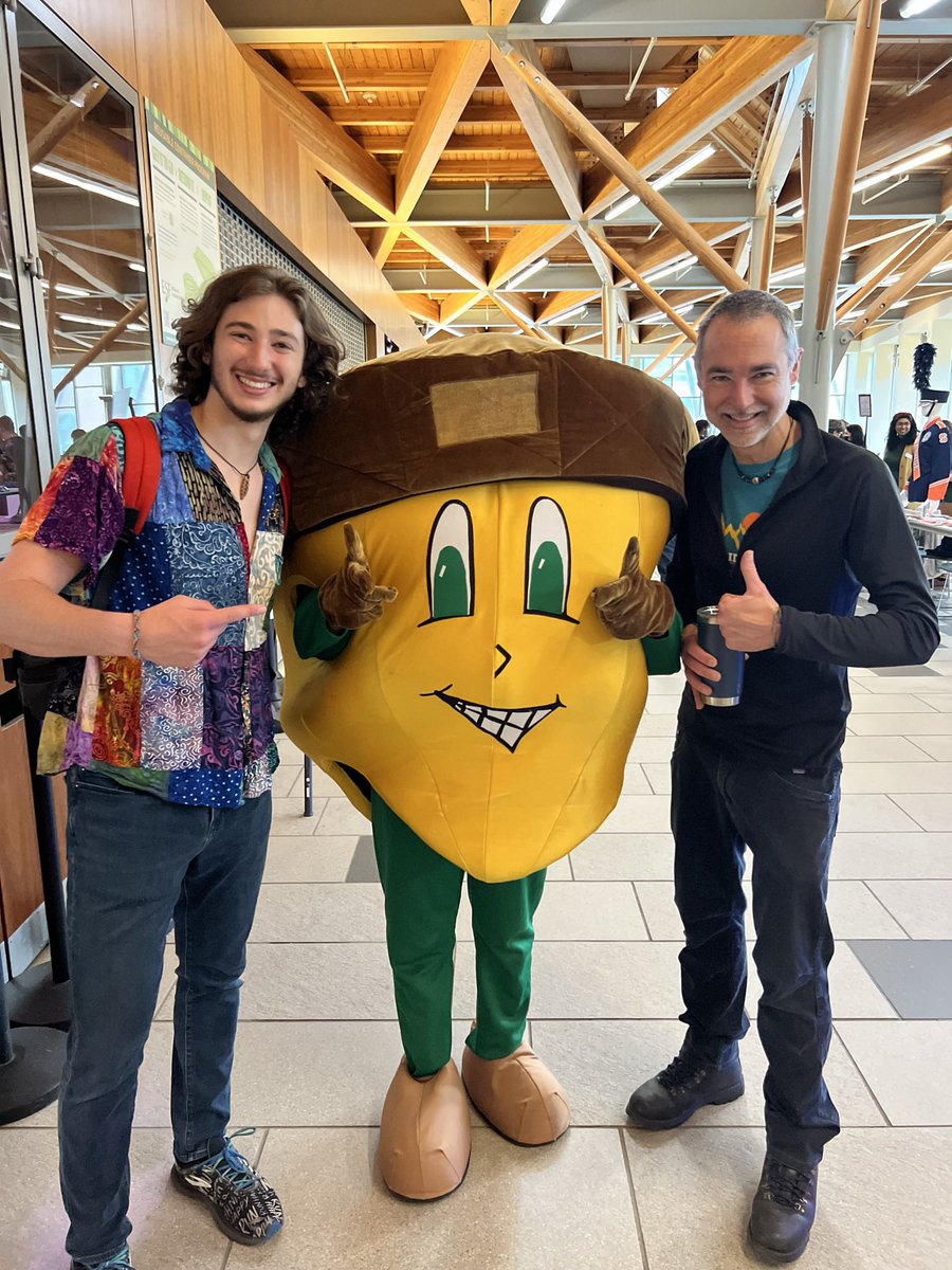 We’re in the final hours of SUNY’s Mascot Madness. Victory is within reach if we band together, Mighty Oaks 🌳 

Here’s how you can help: 

1️⃣ Cast your last ballots for Oakie on the web - suny.edu/mascotmadness/ (1/3)