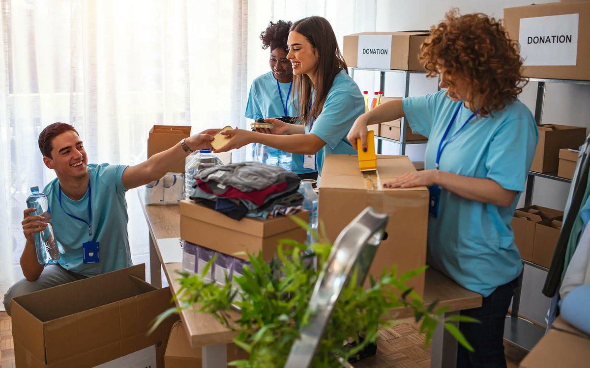 When you bank locally, you reinvest into your community. buff.ly/3zpExrn #moveyourmoney #communitybankingmonth