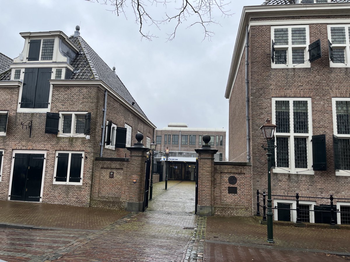 Kennismaking met het AB van de Rijnmond-regio in de nieuwe fusiegemeente ⁦<a href="/VoorneZ/">VoorneAanZee</a>⁩. Mooie locatie en fijn om de wethouders hier live te ontmoeten. Op een mooie samenwerking met ⁦<a href="/voorhetkind/">Jeugdbescherming Rotterdam Rijnmond</a>⁩.