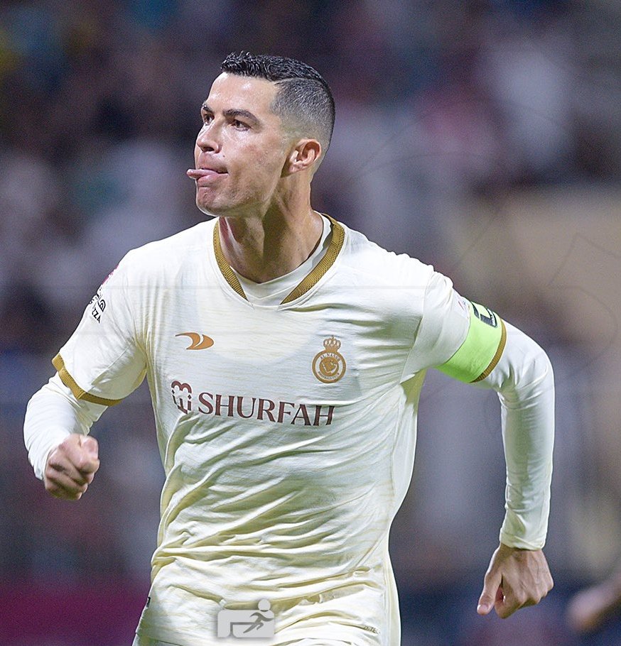 CristianoXtra_'s tweet photo. CEO of Al Nassr: 

"I believe Cristiano Ronaldo will have a great positive impact on the country's external image and show the world the size of our country's progress and civilisation."

"Since he arrived, negotiating with players has become easier." https://t.co/w91khs9MOz