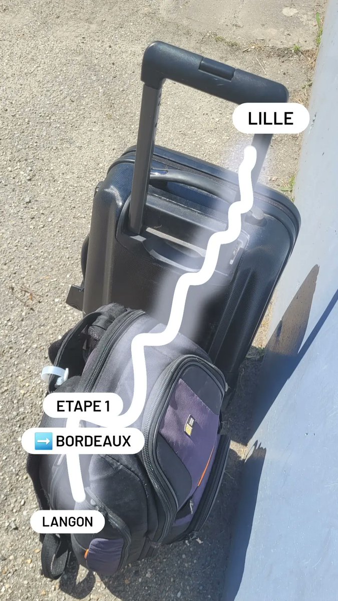 MaximVne's tweet photo. Direction Paris Roubaix femmes et hommes. https://t.co/hWM1GexP6c
