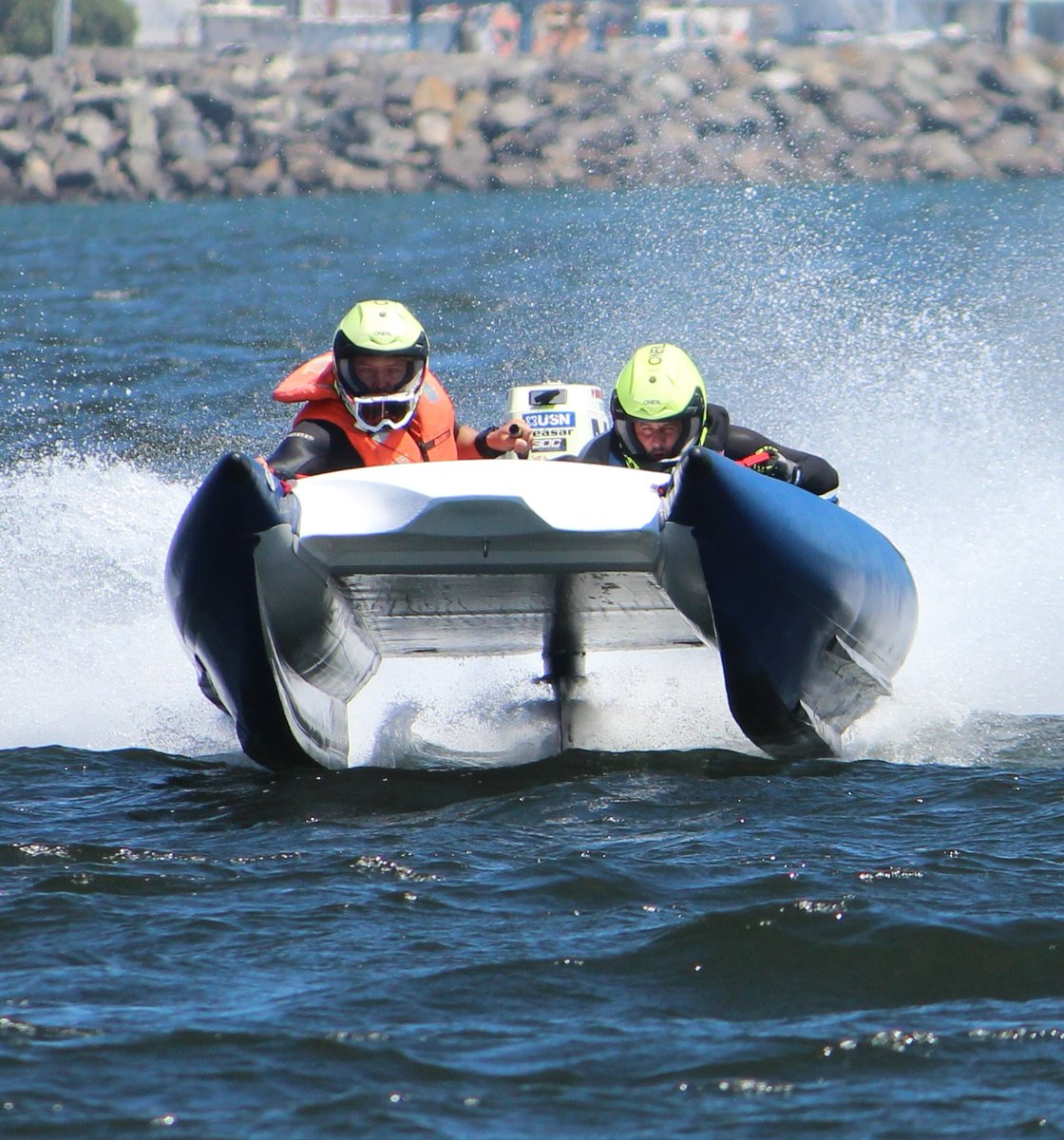 african_boats's tweet image. Check out the Mako Evolution Racing Boat! This boat is ready to take you to victory in any race! With its top of the line features and unbeatable speed, you'll be sure to cross the finish line first! #MakoEvolution #RacingBoat #InflatableBoat