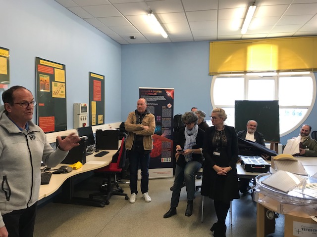 LPC_CAEN's tweet photo. 🌍 Le voyage de presse de @Universite_Caen fait escale au @LPC_CAEN ✈, #cimap, @CRISMAT_CNRS, #lcmt, #lcs
Destination : la promotion de l'excellence et la visibilité de la recherche
#physique #caen #recherche
@ENSICAEN @Universite_Caen @IN2P3_CNRS @CNRS_PN https://t.co/YqZHEaerfe