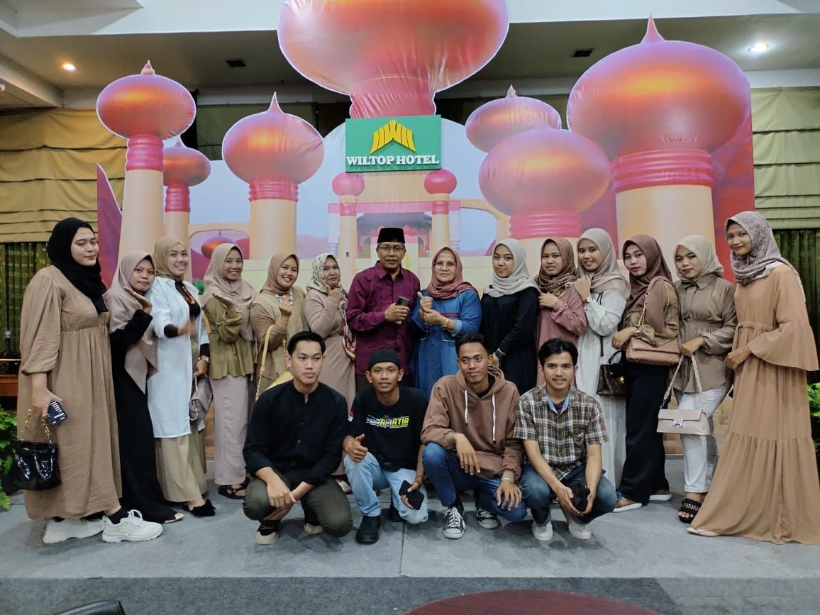 azman_chaniago's tweet photo. Melalui Buka Puasa Bersama SDT Excellent Mandiri School Jambi, di Wiltop Hotel akan menumbuhkan semangat kebersamaan antar para diktendik ,tentu akan berdampak positif bagi kemajuan sekolah. https://t.co/CRjQLBARpG
