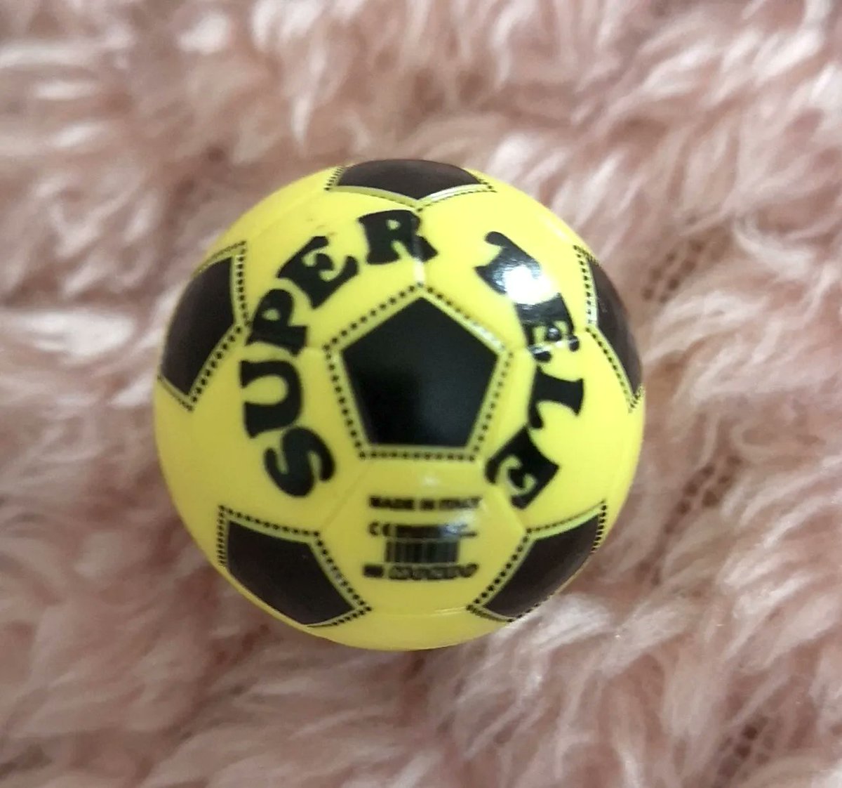 hewesy7's tweet photo. Geek alert ⚠️ Subbuteo bundle.. Enjoy the sound of Subbuteo 😂 #Subbuteo #tablefootball #football https://t.co/mrie5xq9KT