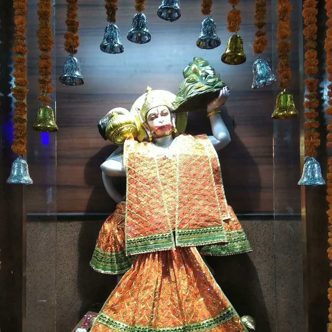 ajay_0981's tweet photo. *"महाबली श्री हनुमानजी जन्मोत्सव की हार्दिक बधाई एवं शुभकामनाएँ"*
*मानव शरीर वह रथ है...,*
*जिसपर सवार होकर आत्मा परमात्मा तक पहुँचती है !!!*
              *जय बजरंग बली* 🌹🙏 https://t.co/0MQhwmKtU2