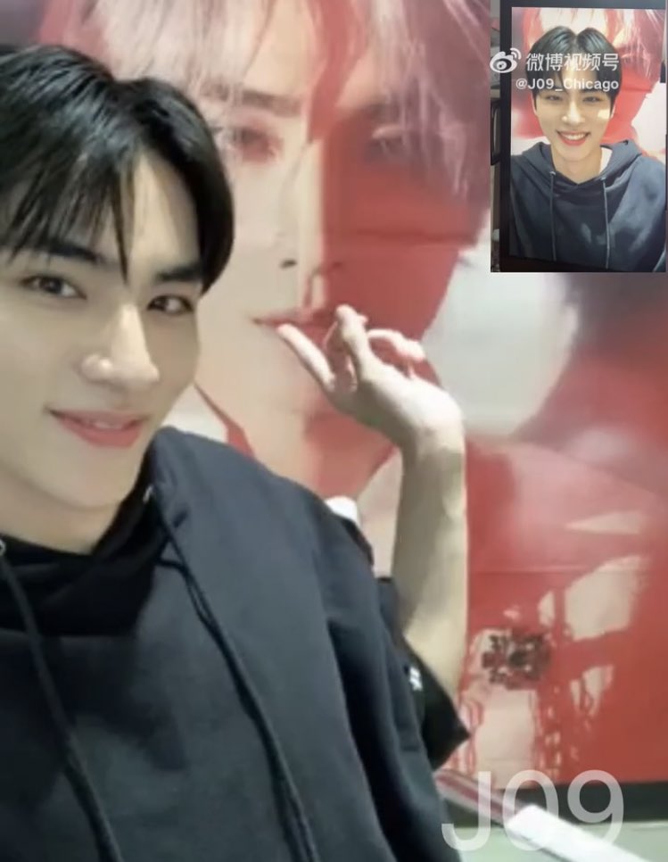 smoldejuns's tweet photo. 💚 can i call you wife !!
🦕 you mean this one behind me ? 😆
💚 xiaojun wife~~
🦕 yes~~

HE KNOWS HE’S PRETTY 😭❗️ https://t.co/Ju3tU2GM2v