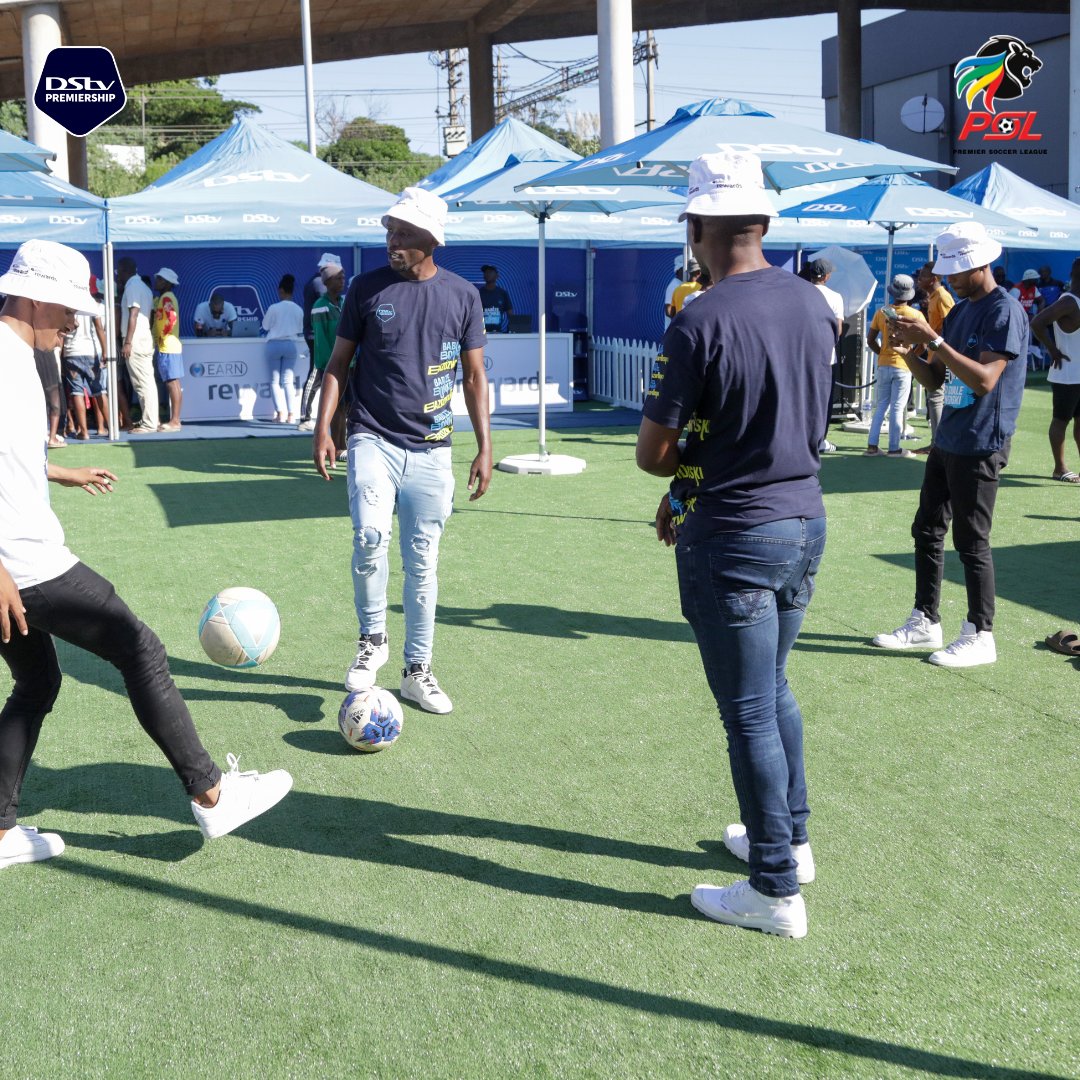 BabizeBonke_ZA's tweet photo. The weather is perfect, the vibes are perfect and we can’t wait for you to experience the #DStvPrem on Saturday . For now, pull up on us!🌞
#MyPerfectMatchDayExperience https://t.co/SvFkiSDSZM