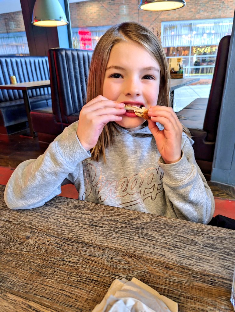 𝕭𝖊𝖊𝖗𝕳𝖚𝖓𝖙𝖎𝖓𝖌𝕾𝖙𝖔𝖗𝖒𝖙𝖗𝖔𝖔𝖕𝖊𝖗🍻 tweet media