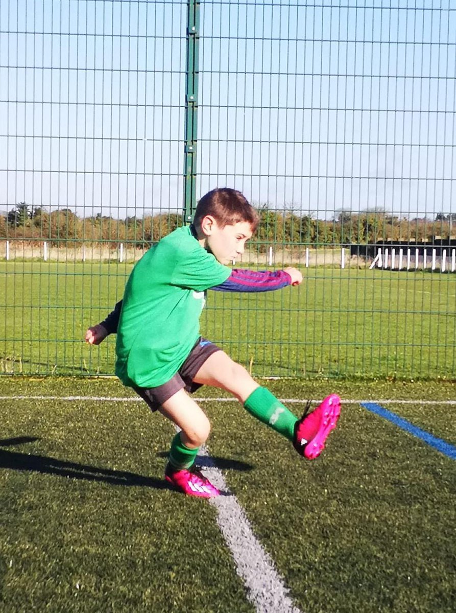 CelticSocAcad's tweet photo. 🍀🇮🇪 The sun has came out for our final day here in Mullingar, Ireland although the players have been smiling all week! 

Thank you to @WeAreRFA for hosting us this week. Standard has been excellent. Can't wait to have you over in Glasgow soon! 💚

#CelticSoccerAcademy #RealFA https://t.co/pTTFuGWOnq