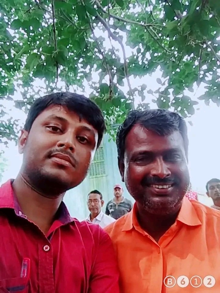 JoyramDe's tweet photo. जन्मदिन की हार्दिक बधाई एवं शुभकामनाएं दादा❤️🎂✨🎊🎉
हम ईश्वर से आपकी सदैव प्रसन्नता, उत्तम स्वास्थ्य, निरंतर प्रगति व दीर्घायु की कामना करते हैं।❤️👍🏻✌🏻🙏🏻
@sunilsoren_mp https://t.co/I9KRkLCFyk