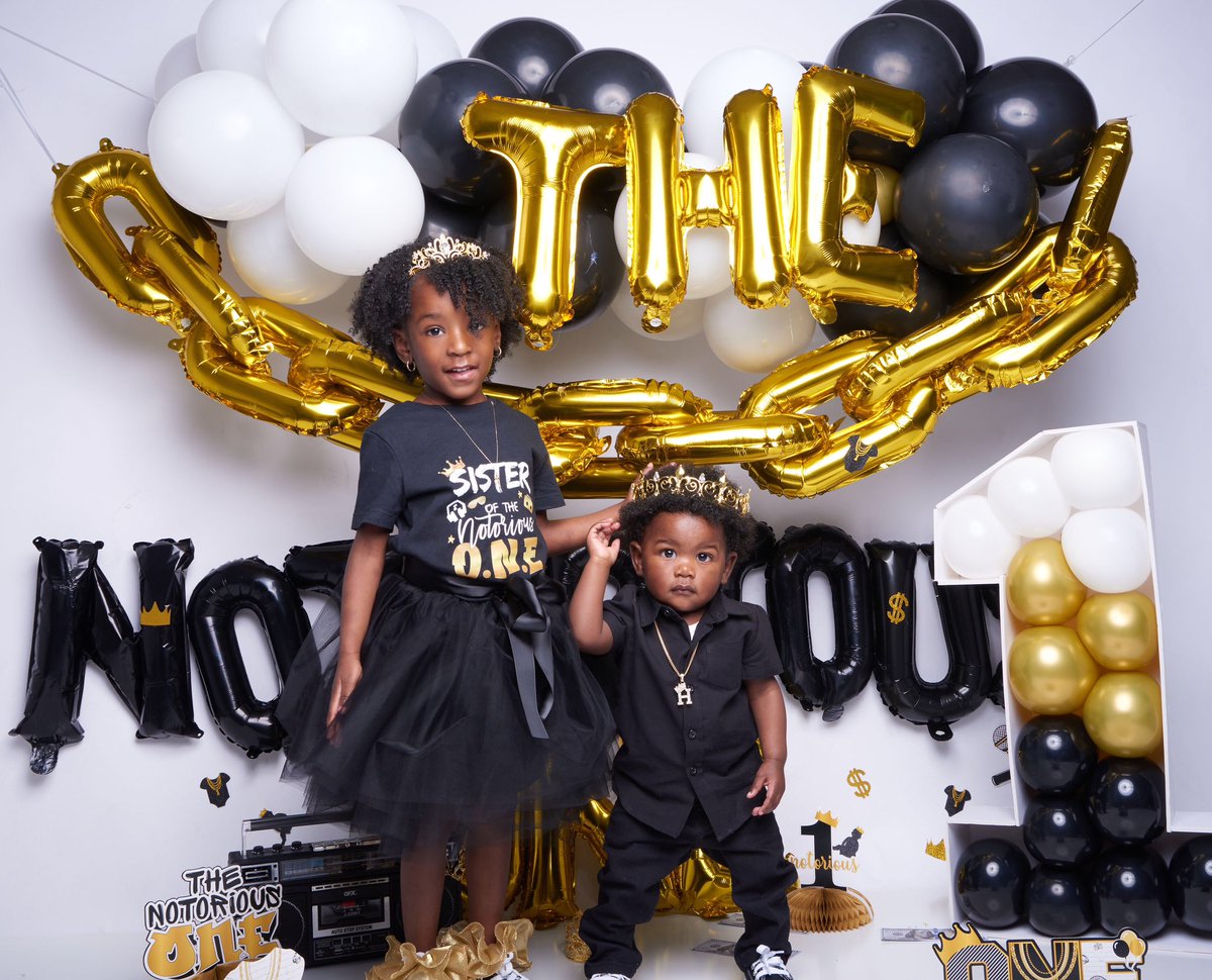 gjohnson8620's tweet photo. The Notorious ONEโs birthday shoot. ๐ Been over a week and still canโt believe heโs now one years old! Still feels like @Johnson_Ciara86 had him last week! Where is the time going?! Love you son. Happy Birthday again! #notoriousone #badboy #georgiasfinest
๐ธ: @saroyahsnaps https://t.co/cScxMveWrg