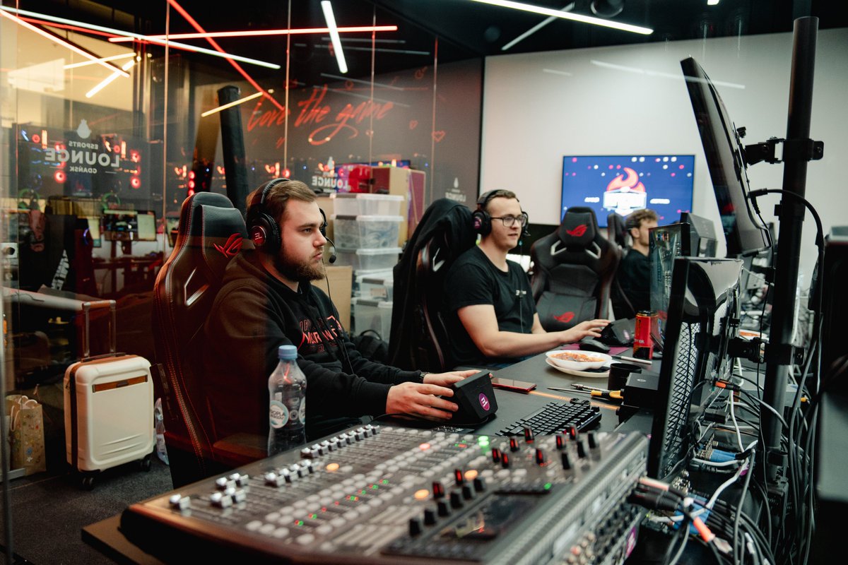 3leaguegg's tweet photo. Dr Pepper Academy 2022 was a very important project for us. We created the project from start to finish, working on client's branding. We production the broadcasts of the qualifiers, finals, as well as the draft show, during which the coaches selected the players live 🏆 https://t.co/AtWXC4iXVC