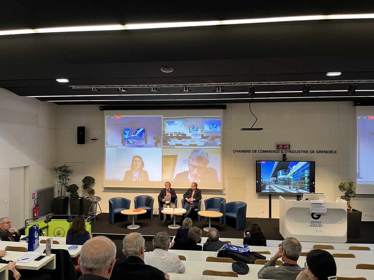 L’ouverture des Rencontres de l’énergie par Henri Oberdorff, président de ⁦<a href="/UPEG_asso/">Université populaire européenne de Grenoble</a>⁩ ⁦<a href="/Grenoble_EM/">GEM - Alpine Business School</a>⁩ ⁦<a href="/FestivalGeopo/">FestivalGéopolitique</a>⁩ ⁦<a href="/gem_onu/">GEM ONU</a>⁩ ⁦<a href="/PhGonnet/">Philippe GONNET</a>⁩