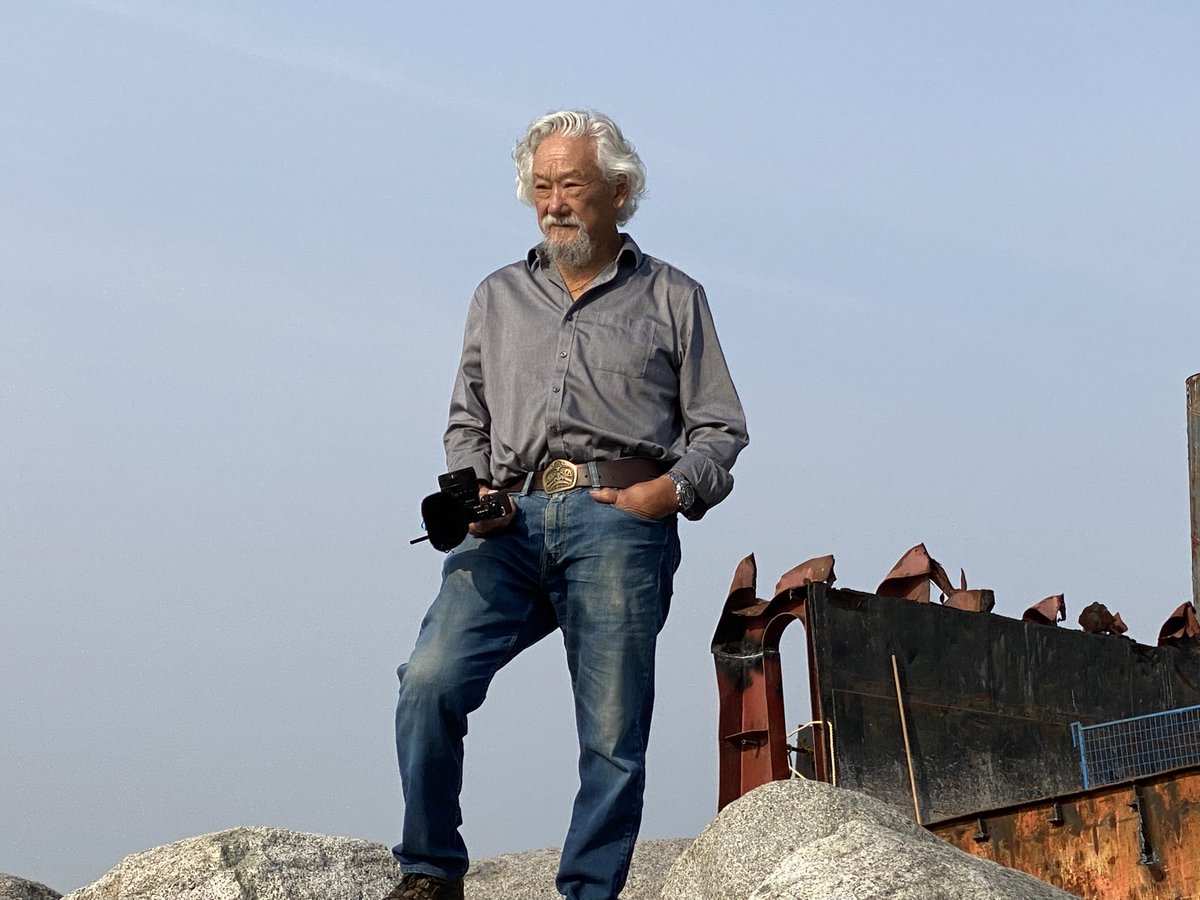 Tomorrow (Friday April 7th -- Good Friday) CBC Television will be airing David Suzuki's last program after hosting The Nature of Things for 44 years.
We (Reel Time Images) were honoured that he asked us to produce "Suzuki Signs Off" and hope you will find it of interest