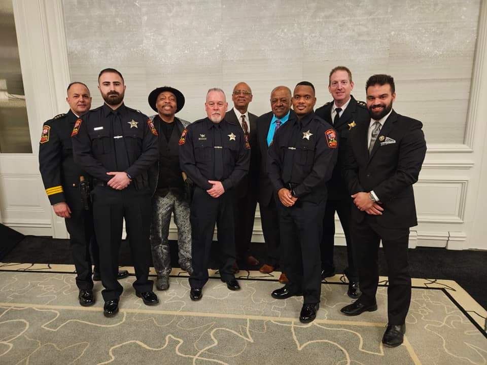 #Congrats to: Ofc. Cory Collum Ofc. Micah Cress Ofc. Tierro Groves Ofc. David Mando Lt. Eric Martin Det. Michael Mueller For receiving the @100ClubIllinois valor award. They were fired upon during a domestic, and the offender was taken into custody. #protectandserve