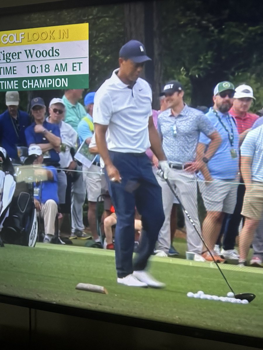 neac80's tweet photo. Looking absolutely jacked #Masters #Masters2023 #TW @TigerWoods https://t.co/aGIuG087ry