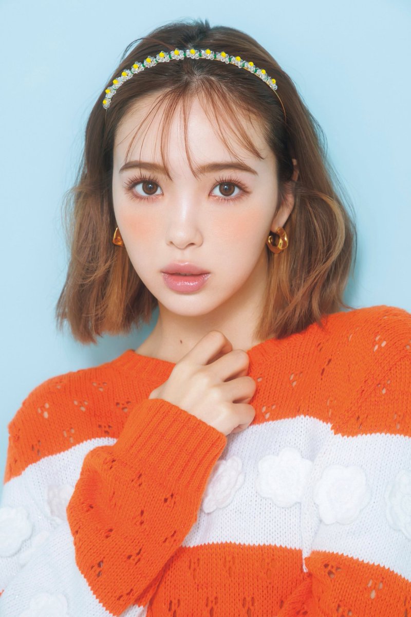 cimerの新作チーク🍊 メルティグロウラメチークのオレンジ🧡を使った