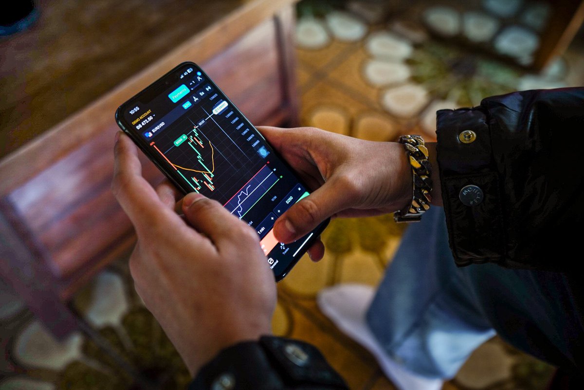 มีสอนเทรดใน olymp trade ไปแล้วนะครับ ถ้าใครสนใจอยากเทรด options รูปแบบนี้และอยากฝึกวางแผนการเทรด หรือ hedge ให้ดีขึ้น สามารถไปทดลองใช้ demo account มีเงินให้ฝึกเทรดได้เลยนะครับบ