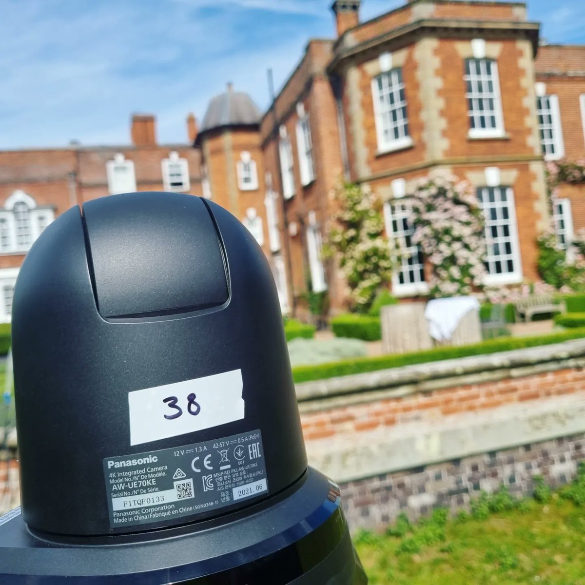 ArgolPost's tweet image. Reunion Hotel episode one is out tonight at 8pm on @BBCTwo and BBC One Wales.

TUNE IN! @DarlunTv