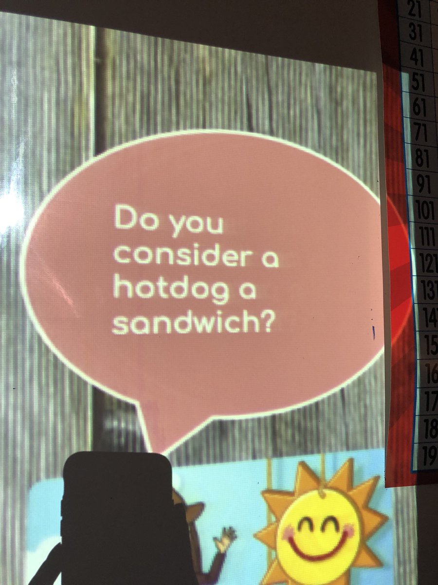 MsBall17's tweet photo. Having a very serious debate this morning 🌭🌭 what’s your take? https://t.co/ASsU8B1eLi