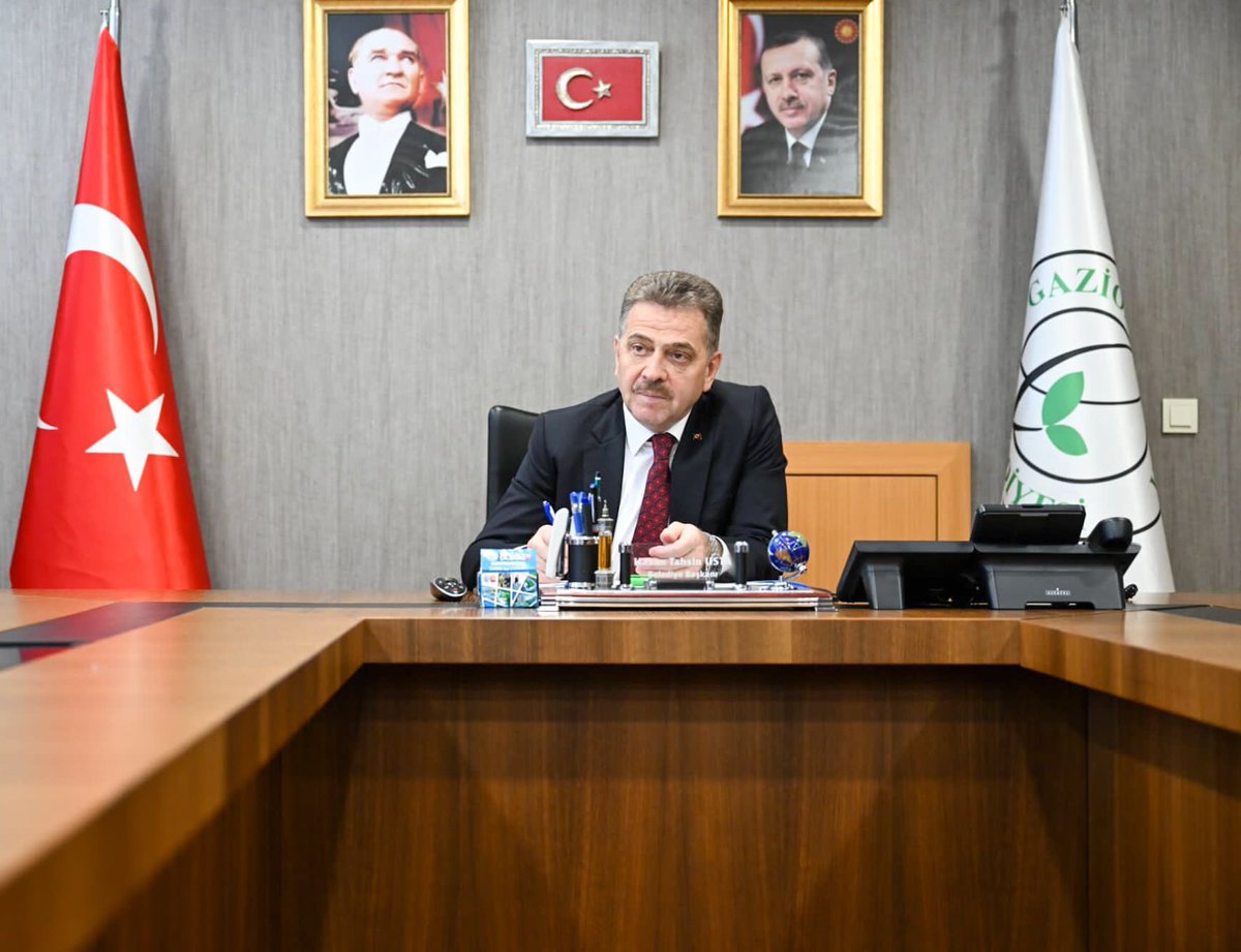 Gaziosmanpaşa Gençlik Meclisi; Gaziosmanpaşalı gençlerin
birleşerek yükseldikleri, seslerini duyurdukları ve faydalı çalışmalar üretip yürüttükleri bir topluluktur. 

Gençlik Meclisi Başkan ve üyelerinin belediyemize yapmış olduğu nazik ziyaretlerinden dolayı çok teşekkür ederim.